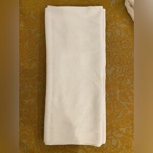 RH Restoration Hardware Queen bed Coverlet Quilt in White Natural